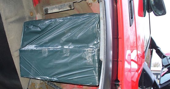 Raffiniertes Versteck (Foto: Zoll)