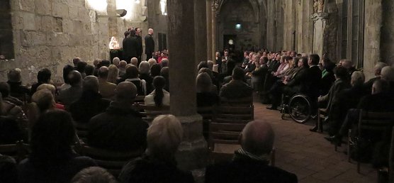 Konzert im Kreuzgang (Foto: nnz) Konzert im Kreuzgang (Foto: nnz)