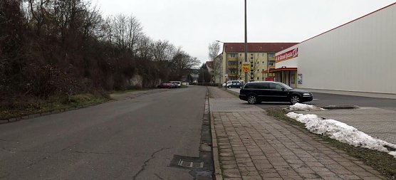 Weit und breit keine Temporeduzierung in diese Richtung (Foto: nnz) Weit und breit keine Temporeduzierung in diese Richtung (Foto: nnz)