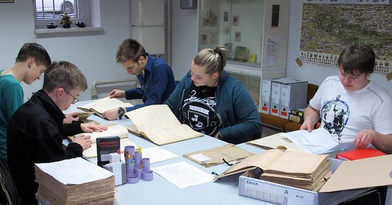 Besuch im Kreisarchiv (Foto: privat)