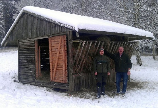 Tägliche Fütterung (Foto: M. Böhme) Tägliche Fütterung (Foto: M. Böhme)