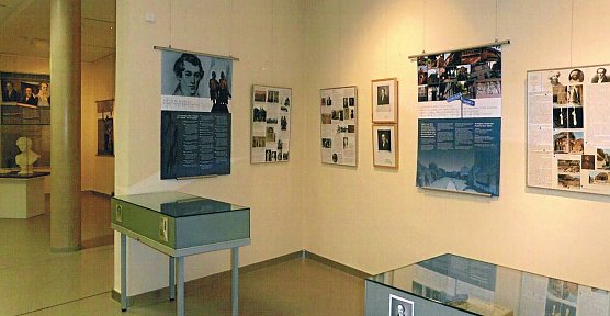 Blick in die Ausstellung in der Flohburg (Foto: Archiv Kneffel)