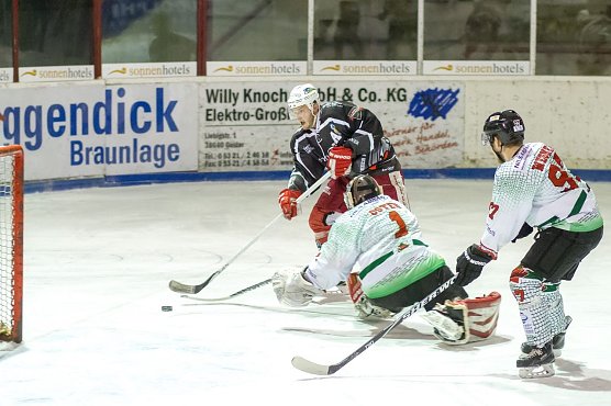 5:2-Heimsieg der Braunlager Falken (Foto: Brandes / Sportfotos BS)