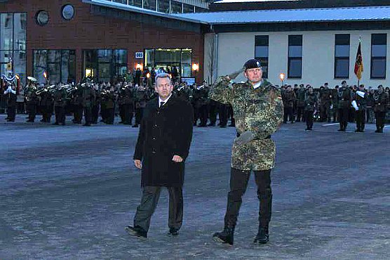 Neuer Lehrgang in Sondershausen vereidigt (Foto: Karl-Heinz Herrmann) Neuer Lehrgang in Sondershausen vereidigt (Foto: Karl-Heinz Herrmann)