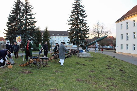 Neuer Lehrgang in Sondershausen vereidigt (Foto: Karl-Heinz Herrmann) Neuer Lehrgang in Sondershausen vereidigt (Foto: Karl-Heinz Herrmann)