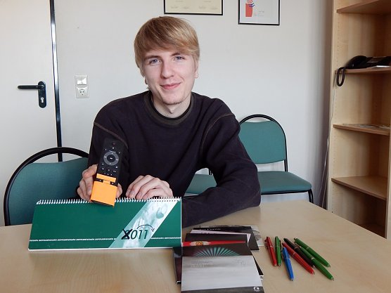 Wie merkt man sich eine Telefonnummer - OKN Mitglied Armin Wenzel weiss es schon (Foto: OKN) Wie merkt man sich eine Telefonnummer - OKN Mitglied Armin Wenzel weiss es schon (Foto: OKN)