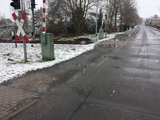 Der Bahn&uuml;bergang am Salzagraben soll in diesem Jahr erneuert werden (Foto: Steffen Iffland)