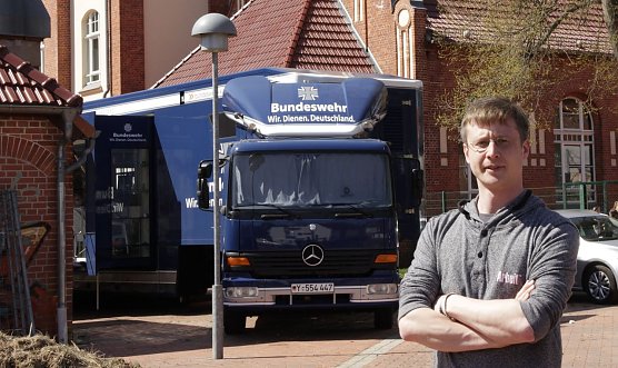 Bundeswehr wirbt im Herder-Gymnasium (Foto: privat)