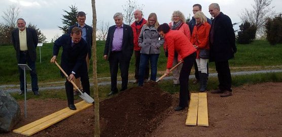 Baum gepflanzt (Foto: privat)