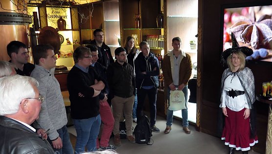 Am Anfang der Hexen-F&uuml;hrung zu Walpurgis (Foto: nnz)