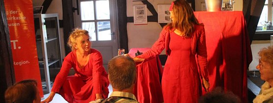 M&auml;rchen f&uuml;r Erwachsene - das Erz&auml;hltheater FabulaDrama war im Nordh&auml;user Tabakspeicher zu Gast (Foto: Angelo Glashagel)