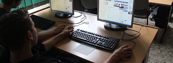 An der Realschule wurde der neue Kompetenzcheck der IHK heute erstmals getestet (Foto: Angelo Glashagel)