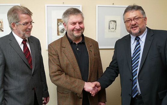 Ausstellung er&ouml;ffnet (Foto: nnz)
