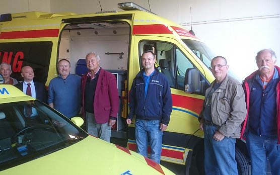 Besuch beim Ellricher Rettungsdienst (Foto: privat)