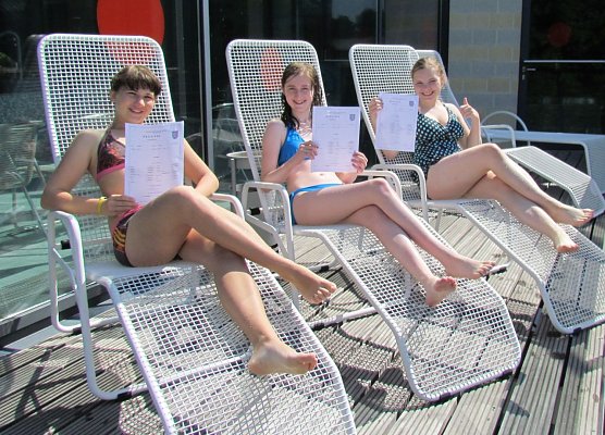 Zeugnisaktion für schlaue Schüler im Nordhäuser Badehaus (Foto: Badehaus) Zeugnisaktion für schlaue Schüler im Nordhäuser Badehaus (Foto: Badehaus)