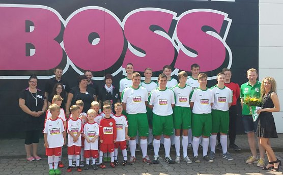 Die Gl&uuml;cksfee meinte es gut mit den Sportvereinen SV Gr&uuml;n-Weiss Uthleben und TSV 03 Urbach (Foto: Helene Kempe)