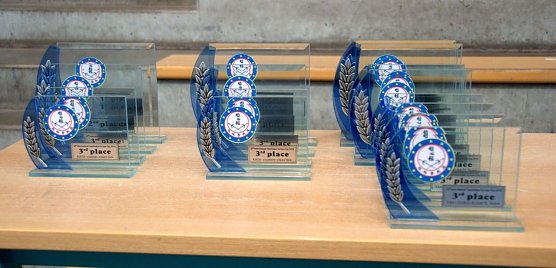 Begehrte Pokale (Foto: S. Schr&ouml;ter)