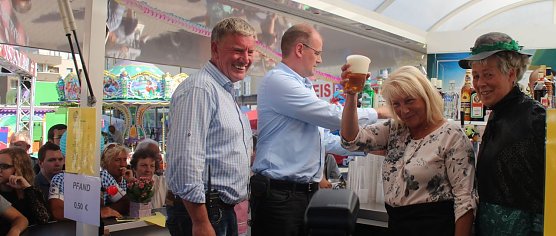 Das 21. Nordh&auml;user Altstadtfest ist er&ouml;ffnet (Foto: Angelo Glashagel)