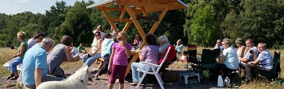 Waldsch&auml;nke eingeweiht (Foto: privat)