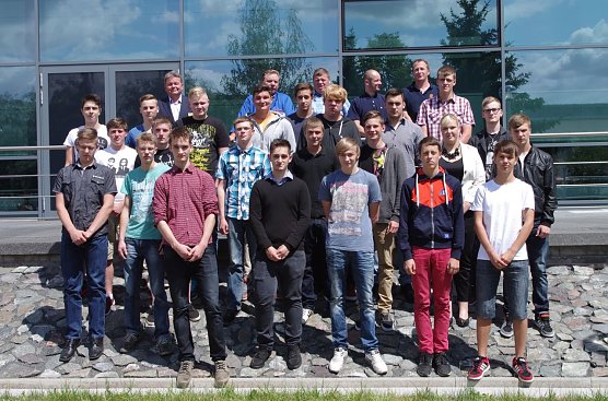 23 angehenden Fachkr&auml;fte beginnen dieses Jahr bei Schachtbau ihre Ausbildung (Foto: Schachtbau Nordhausen)