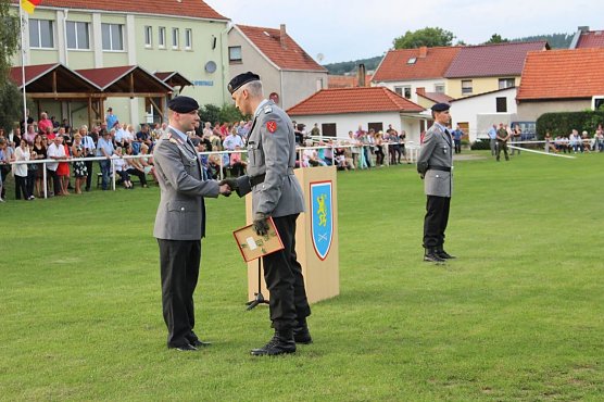 Feierliche Vereidigung in Berka (Foto: Karl-Heinz Herrmann) Feierliche Vereidigung in Berka (Foto: Karl-Heinz Herrmann)