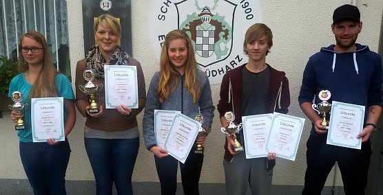 Michelle Zimmer, Cornelia Keller, Phibie Marie Schubert, Nick Kirchner, Kevin Engelmann (Foto: privat)