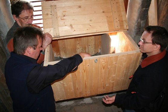 Besichtigung im Dom (Foto: Piper)