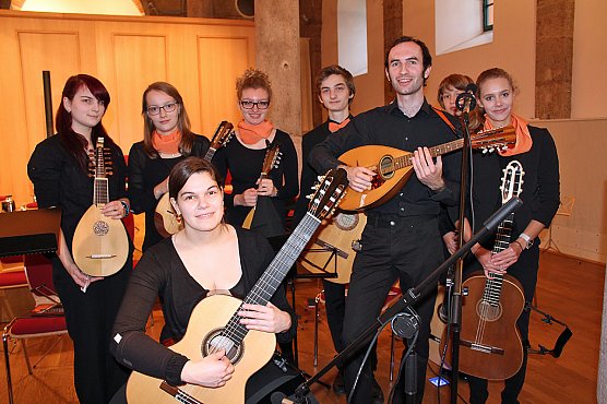 Landesjugendzupforchester Thüringen begeisterte (Foto: Karl-Heinz Herrmann) Landesjugendzupforchester Thüringen begeisterte (Foto: Karl-Heinz Herrmann)