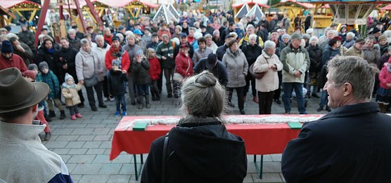Der Adventsmarkt ist er&ouml;ffnet (Foto: nnz)