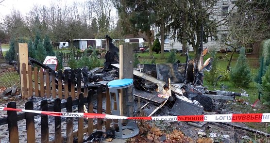 V&ouml;llig niedergebrannt (Foto: nnz)