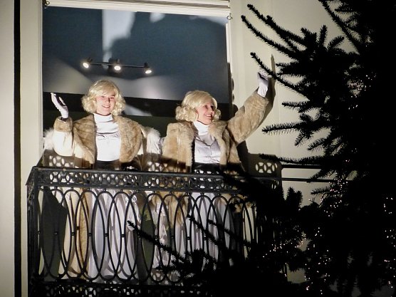 Auch die Theaterengel werden in der zweiten Woche des gro&szlig;en Adventskalenders wieder G&auml;ste und Kinder begr&uuml;&szlig;en (Foto: Birgit Susemihl)