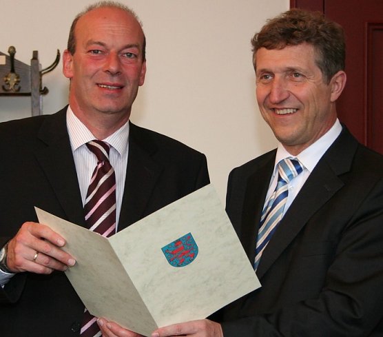 &Uuml;bergabe (Foto: Piper)