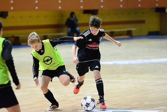 Platz zwei beim Opelcup - Wackers U13 auf dem Treppchen (Foto: S. Fiedler)