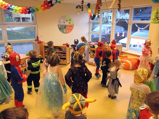 Kinderfasching bei den Leimbacher Musst&ouml;ppchen (Foto: Johanniter/Antje Luh)