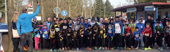 Start zum Albert-Kuntz-Lauf (Foto: Uwe Tittel) Start zum Albert-Kuntz-Lauf (Foto: Uwe Tittel)