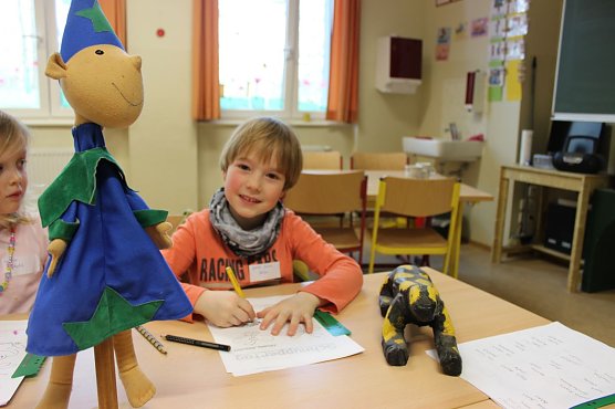 Schnuppertag f&uuml;r ABC Sch&uuml;tzen - 48 angehende Schulkinder konnten sich heute die evangelische Grundschule schon einmal ansehen (Foto: Evangelische Grundschule)