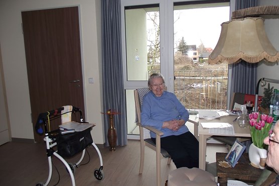 Die 90-jährige Dora Schlegel wohnt seit dem 4. Januar im Heim. (Foto: Kurt Frank) Die 90-jährige Dora Schlegel wohnt seit dem 4. Januar im Heim. (Foto: Kurt Frank)