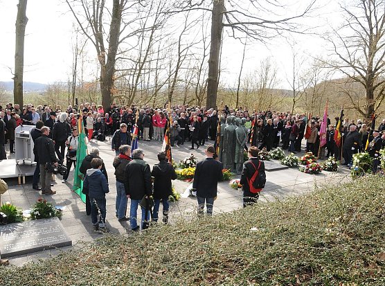 Gedenken im vergangenen Jahr (Foto: KZ-Gedenkst&auml;tte Mittelbau-Dora)
