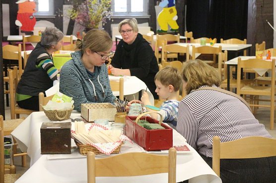 Osterbastelspaß im Tabakspeicher (Foto: Angelo Glashagel) Osterbastelspaß im Tabakspeicher (Foto: Angelo Glashagel)