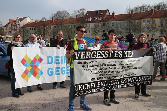 Gedenkveranstaltung des Nordhäuser Bündnisses gegen Rechtsextremismus (Foto: Angelo Glashagel) Gedenkveranstaltung des Nordhäuser Bündnisses gegen Rechtsextremismus (Foto: Angelo Glashagel)