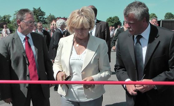 Durchgeschnitten (Foto: nnz) Durchgeschnitten (Foto: nnz)