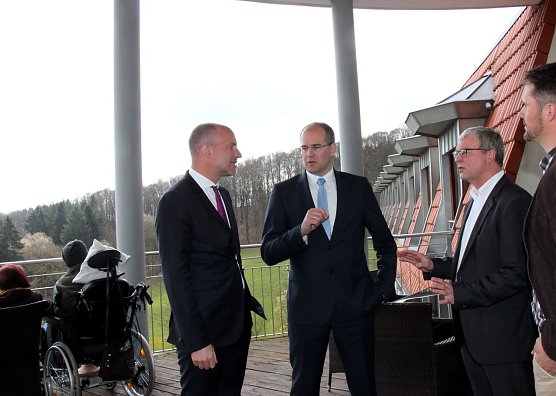Besuch in der KMG-Klinik (Foto: J. Piper)