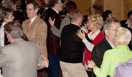 Tanztee im Jugendkubhaus (Foto: nnz) Tanztee im Jugendkubhaus (Foto: nnz)