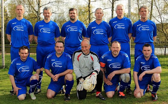 Neue Trikots f&uuml;r die Alten Herren (Foto: privat)