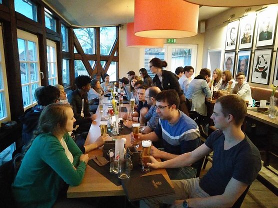 Internationaler Stammtisch im Felix (Foto: Claudia Reich) Internationaler Stammtisch im Felix (Foto: Claudia Reich)