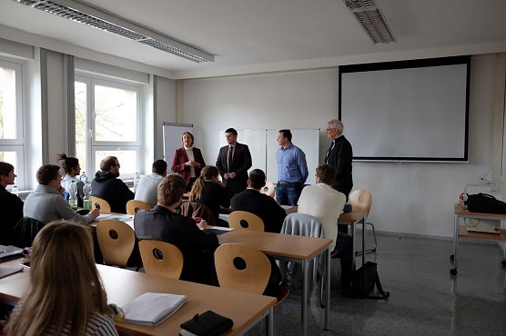 Gr&uuml;ndergespr&auml;ch mit Monika Lambrecht, Matthias Kresel, Christian Stietzel, Prof. Dr.-Ing. Matthias Viehmann (v.l.) (Foto: Elvira Stockmar)
