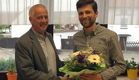 Kreischef gratuliert Ortschef (Foto: privat)