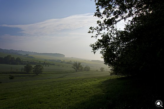 Wanderung im Morgengrauen (Foto: Christian Schelauske)