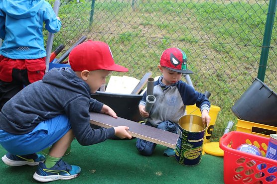 Die kleinsten auf dem Nordh&auml;user Campus durften heute erstmals ihre neue Spielecke ausprobieren - die Bewegungsbaustelle (Foto: Angelo Glashagel)