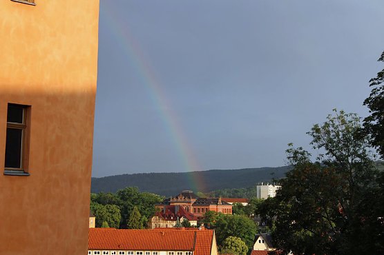 Nass vor der Premiere (Foto: Karl-Heinz Herrmann)